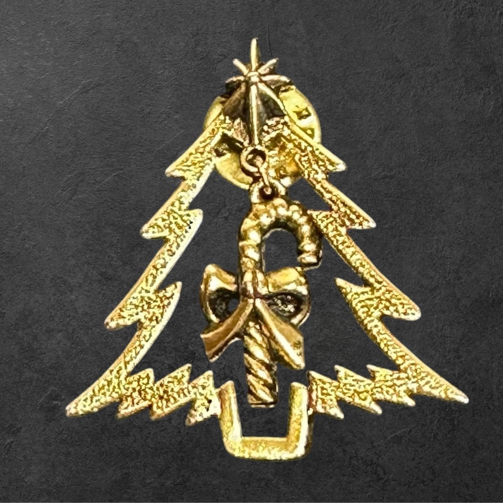 Vintage Ballou Christmas Tree Brooch Candy Cane Dangle Gold‎ Tone
